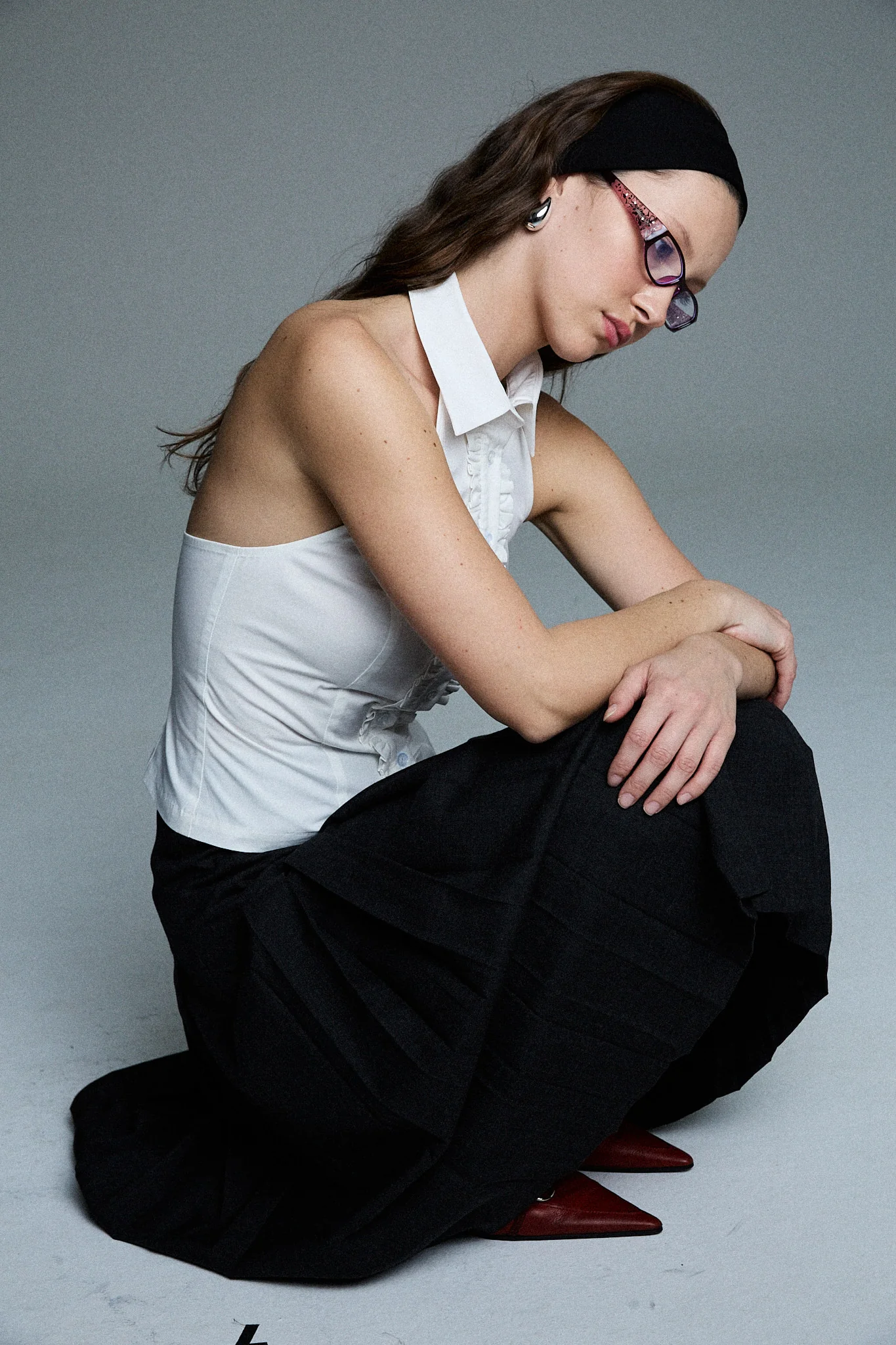 pleated midi skirt - charcoal - Image 5