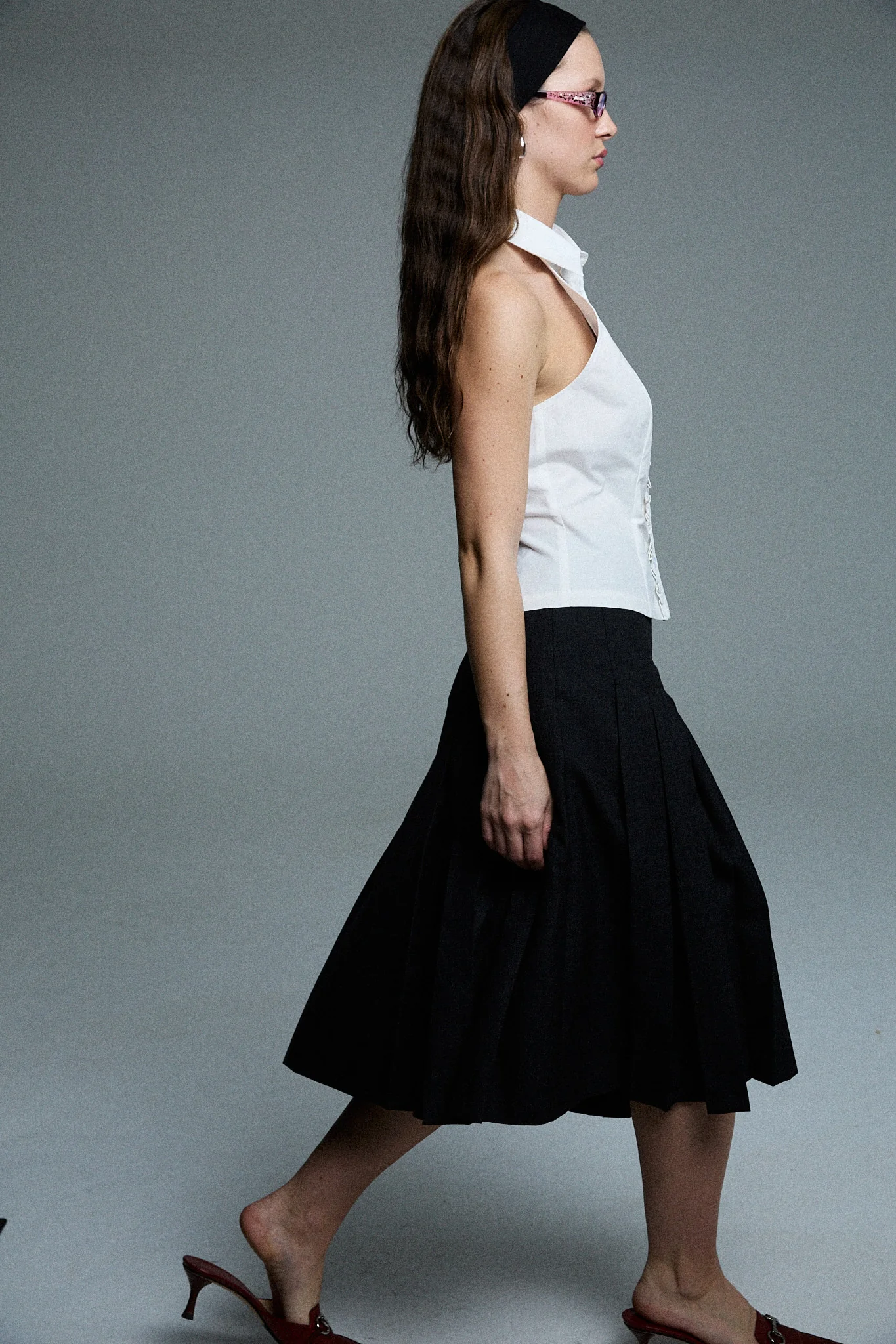 pleated midi skirt - charcoal - Image 6