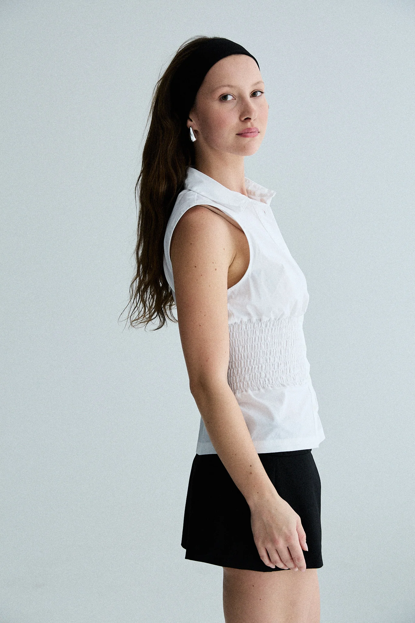 sleeveless shirred shirt - white - Image 7